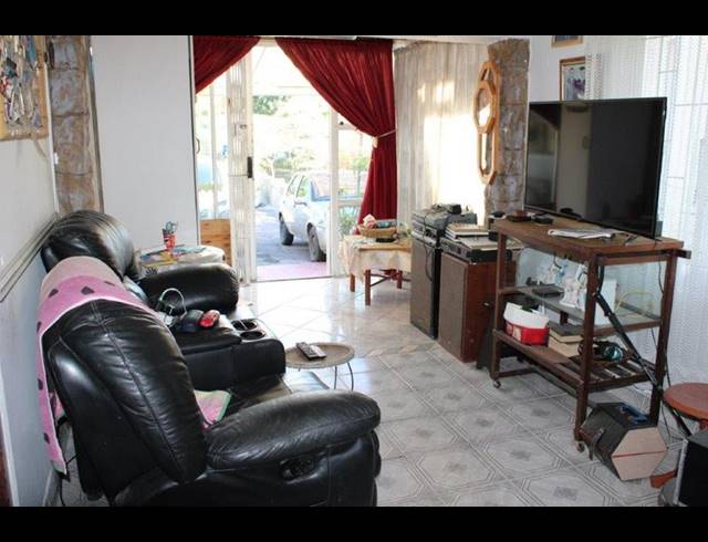 5 BEDROOM HOUSE FOR SALE IN HILLARY